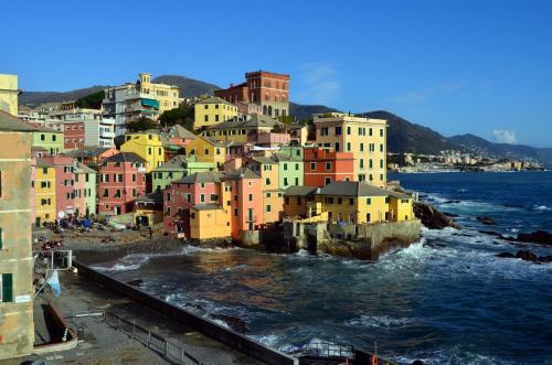 Waterfront Luxury 1Br Free Parking Ac Netflix & Wifi By Tilo Lux — 4-Star Luxury Hotel in Genoa, Italy