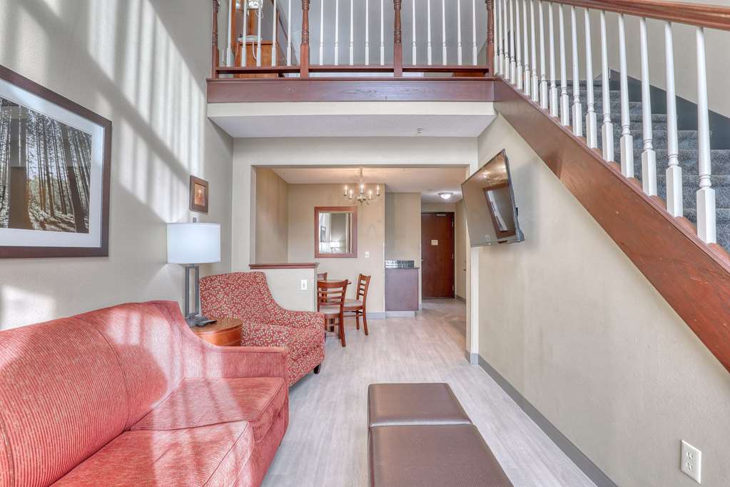 Comfort Suites Madison West Middleton - photo 33