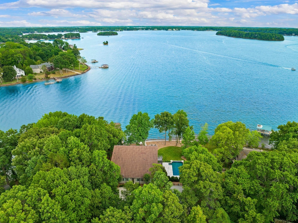 Lake Norman Getaway - photo 107