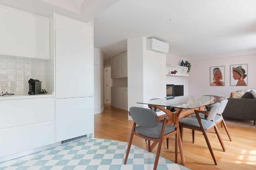 Downtown Charming Apartments Apartamento Castelo — 4-Star Luxury Hotel in Chaves, Portugal