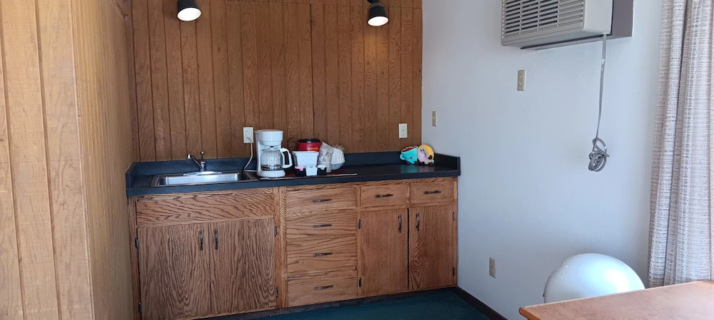 Scotwood Motel by OYO Washburn ND - photo 29
