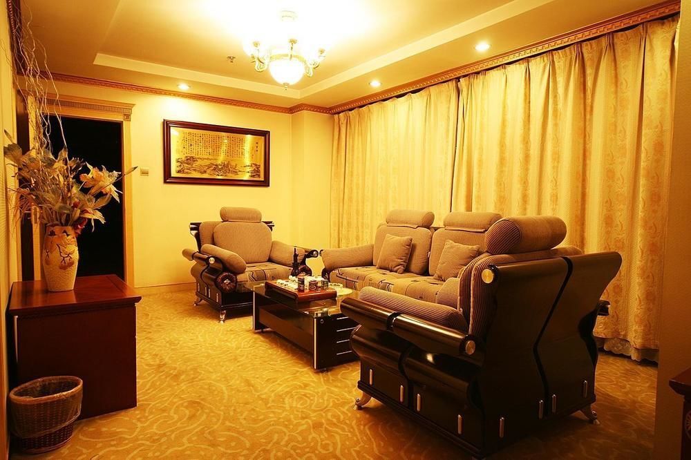 Century Plaza Qidu Hotel in Zibo, People's Republic of China