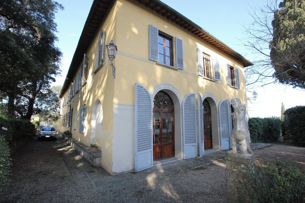 Villa Poggio Al Vento Firenze — 4-Star Luxury Hotel in Scandicci, Italy