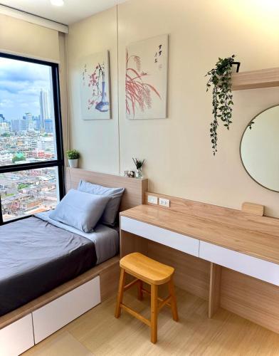 2BR Condo with Oldtown Bangkok Vibes Steps from Wongwian Yai