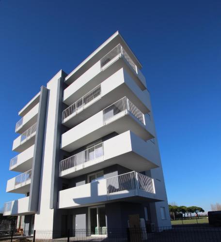 Gray Palace Home Immobiliare Jesolo — 4-Star Luxury Hotel in Lido Di Jesolo, Italy