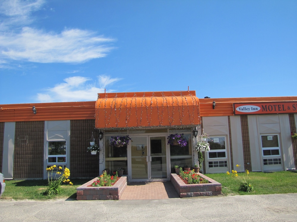 Valley Inn Motel & Suites in Greater Sudbury, Canada