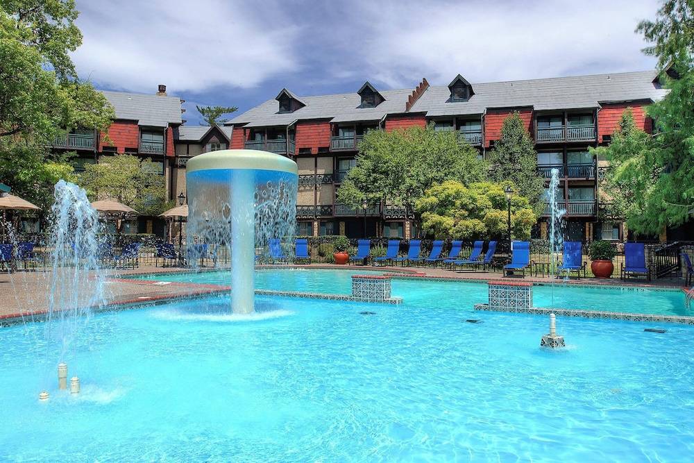 Sheraton Westport Chalet Hotel St. Louis - featured photo