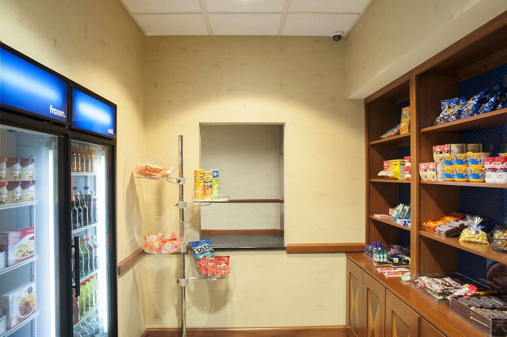 Hampton Inn and Suites Indianapolis Fishers - photo 39