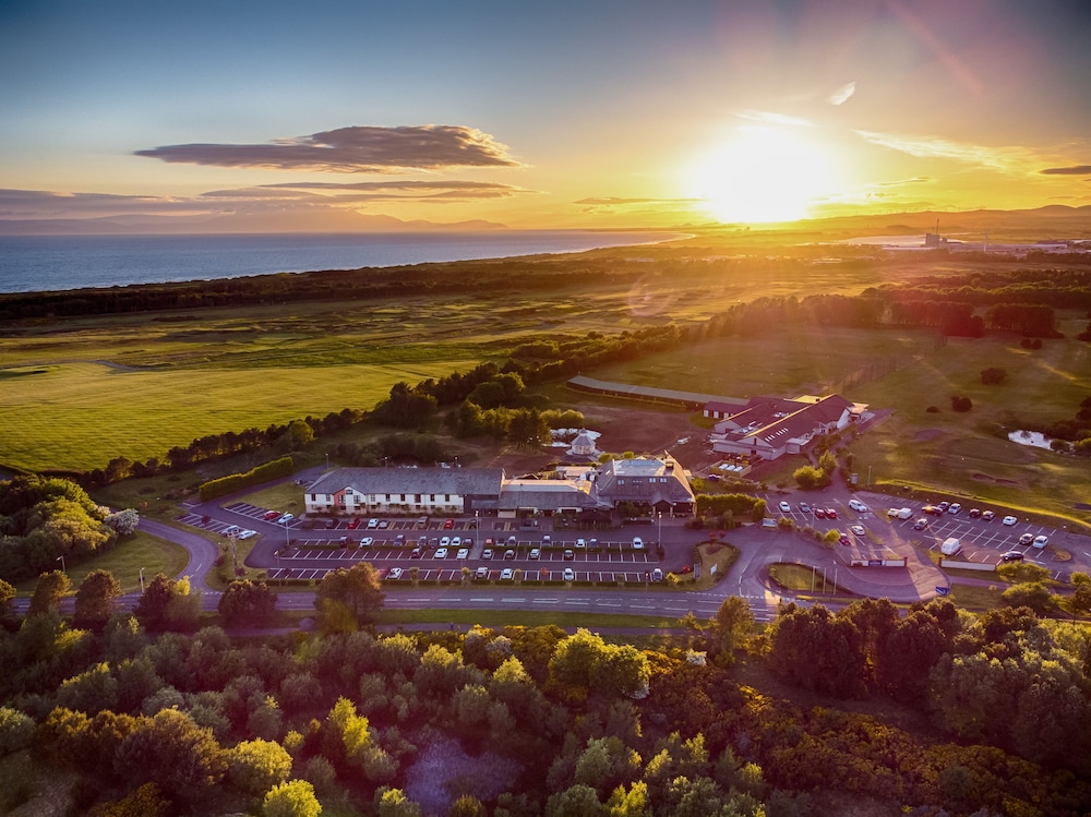 The Gailes Hotel and Spa - carbon neutral hotel in Irvine