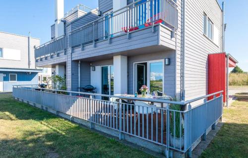 Strandräuber - carbon neutral hotel in Unknown City