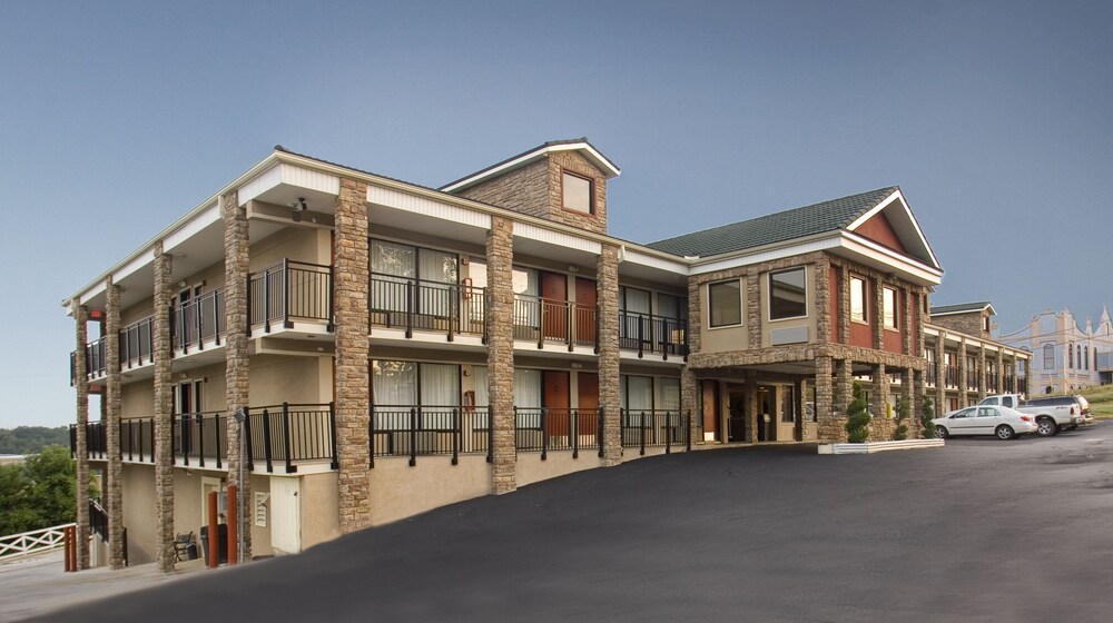 Baymont by Wyndham Branson Theatre District - photo 89