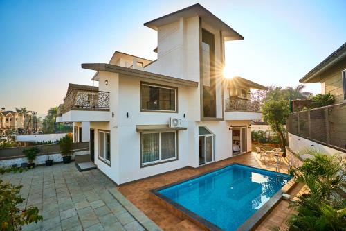 Seven Sands I Daffodil I 3BHK pool Villa — 4-Star Luxury Hotel in Lonavla, India