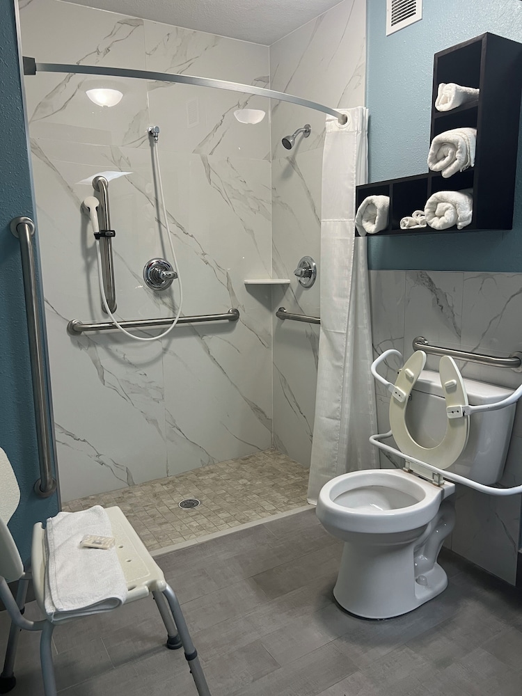 Americas Best Value Inn Pontotoc - photo 13
