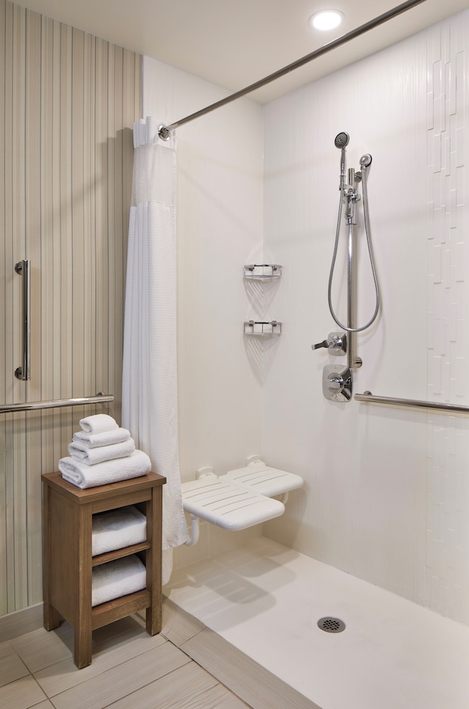 Courtyard by Marriott Albany Troy Waterfront - photo 17