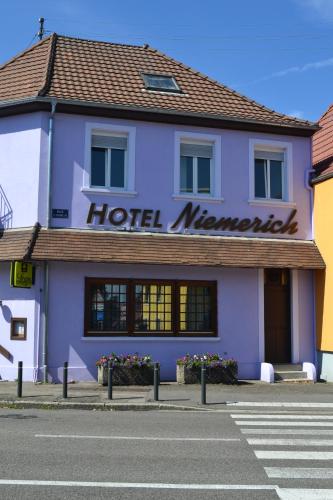 Hotel Restaurant Niemerich — hotel in Pulversheim