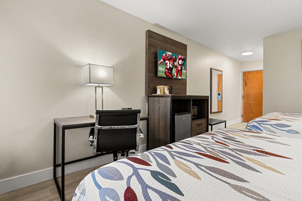 Red Roof Inn Washington NC - photo 20