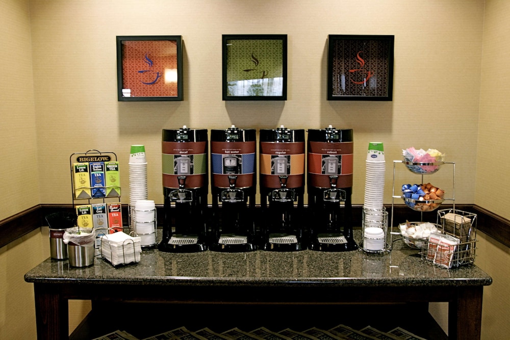 Hampton Inn & Suites Folsom - photo 55