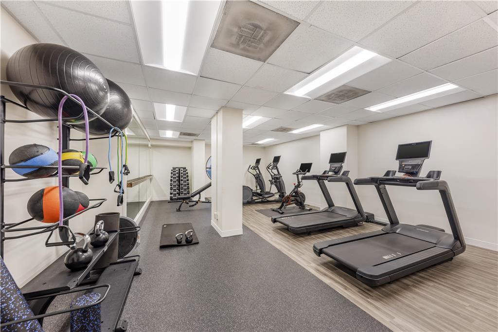 Sonesta ES Suites San Antonio Downtown Alamo Plaza - photo 10