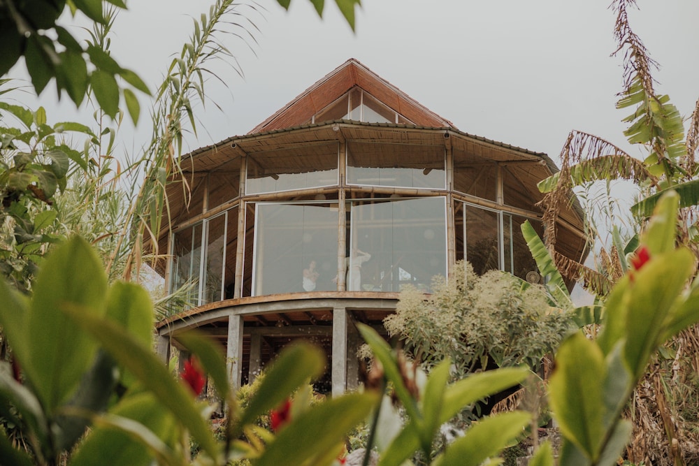 Saasil Retreat in Santa Cruz La Laguna, Guatemala