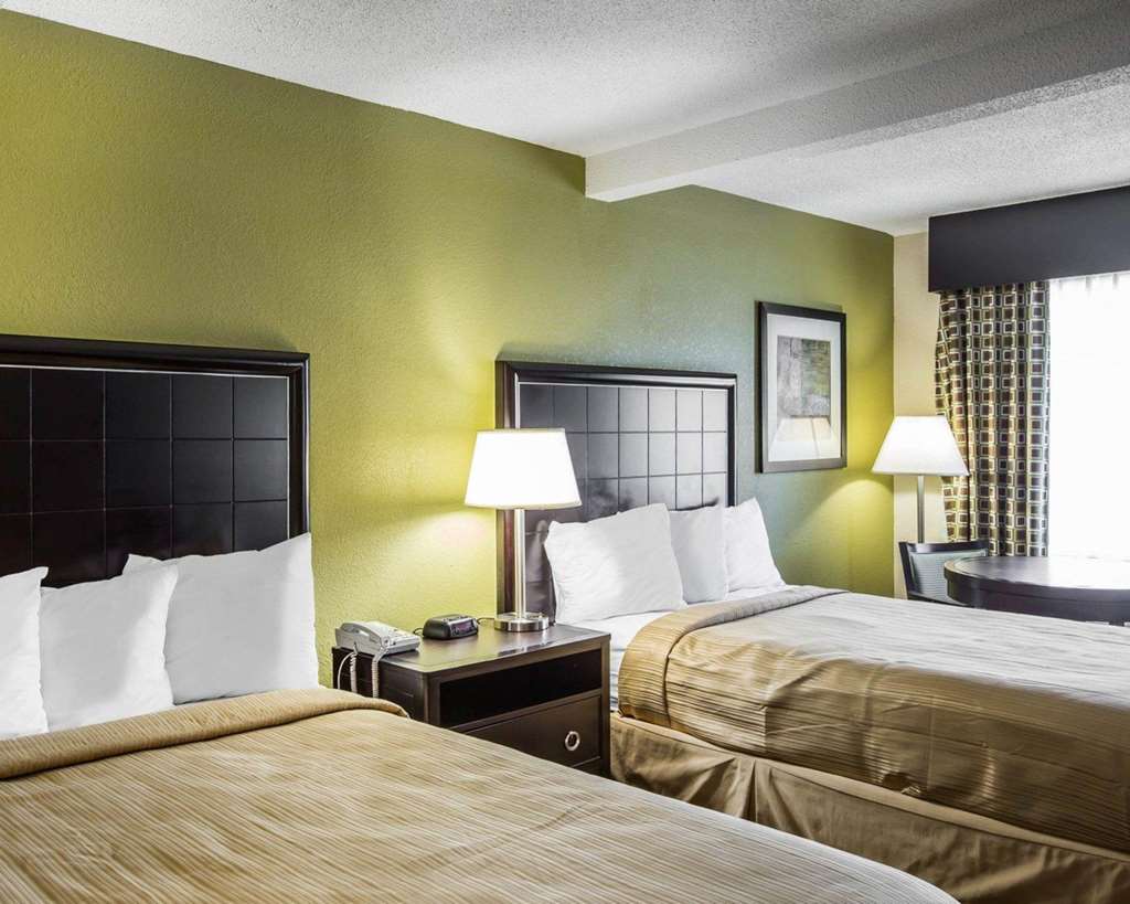 Quality Inn Greenwood Hwy 25 - photo 16