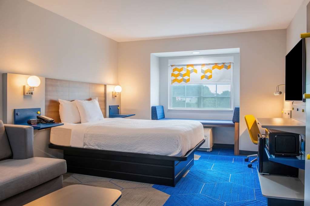Microtel Inn & Suites by Wyndham Anderson Clemson - photo 27