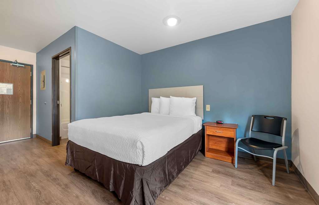 Extended Stay America Select Suites Orlando East - photo 13