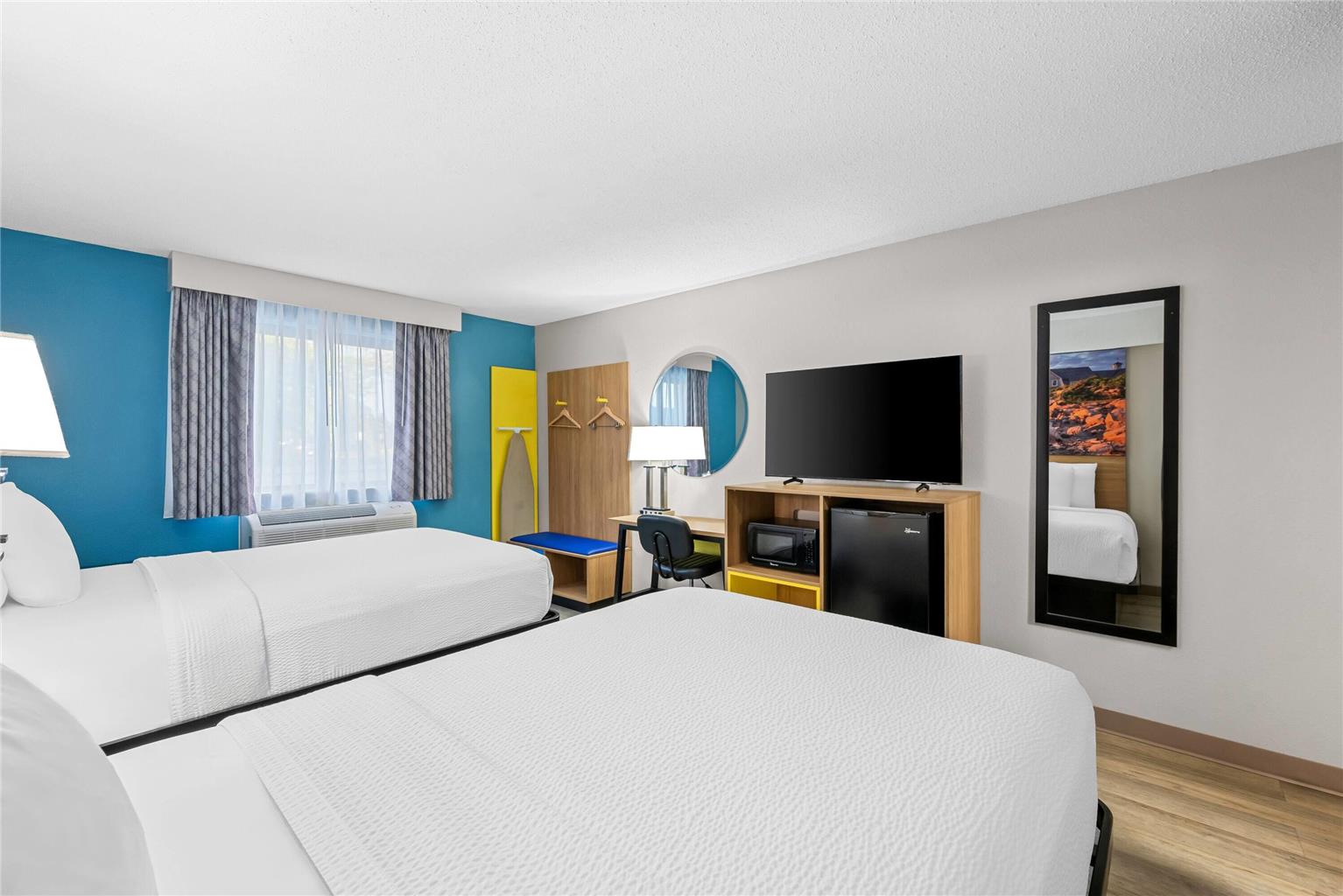 Days Inn by Wyndham Brunswick Bath Area - photo 24