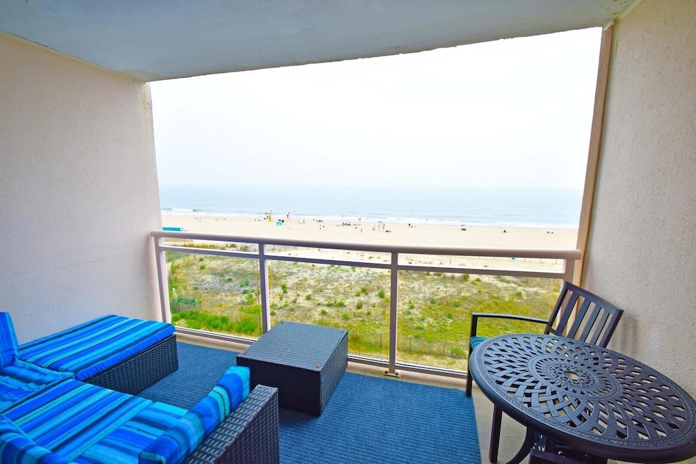 Towers 402 2 Bedroom Condo by RedAwning - photo 17