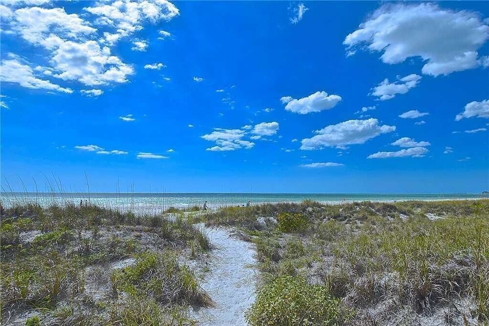 Lighthouse Towers 2008 Two Bedroom Condo - photo 41