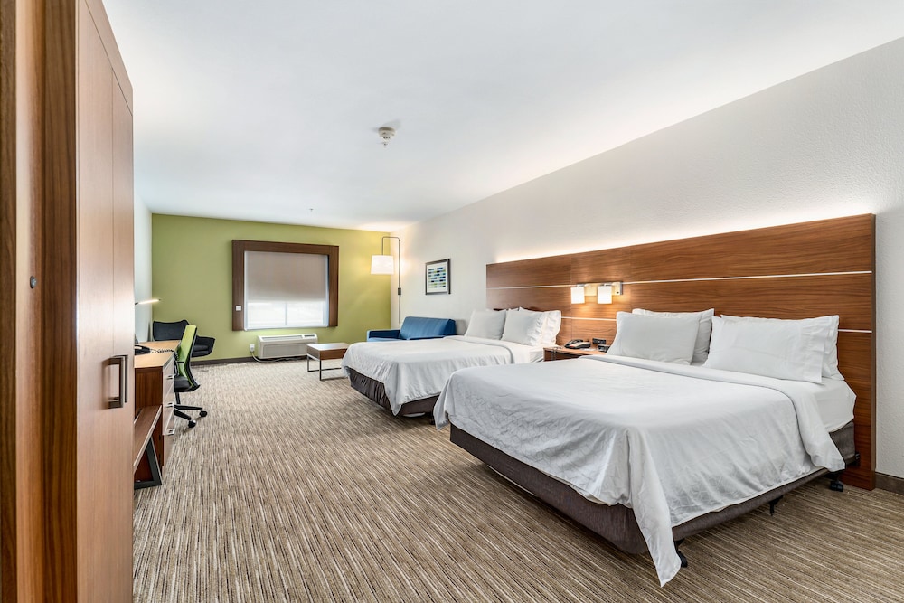 Holiday Inn Express Suites Van Buren Ft Smith Area by IHG - photo 22