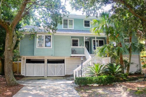 Gone Coastal - last minute hotel in Folly Beach