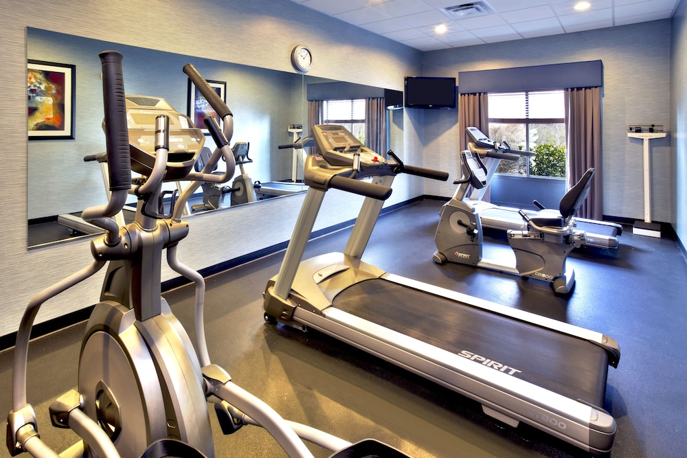 Holiday Inn Express & Suites Oak Ridge by IHG - photo 22