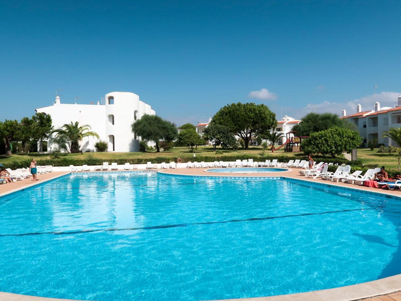 Apartment Quinta do Torrejão by Interhome — 4-Star Luxury Hotel in Porches, Portugal