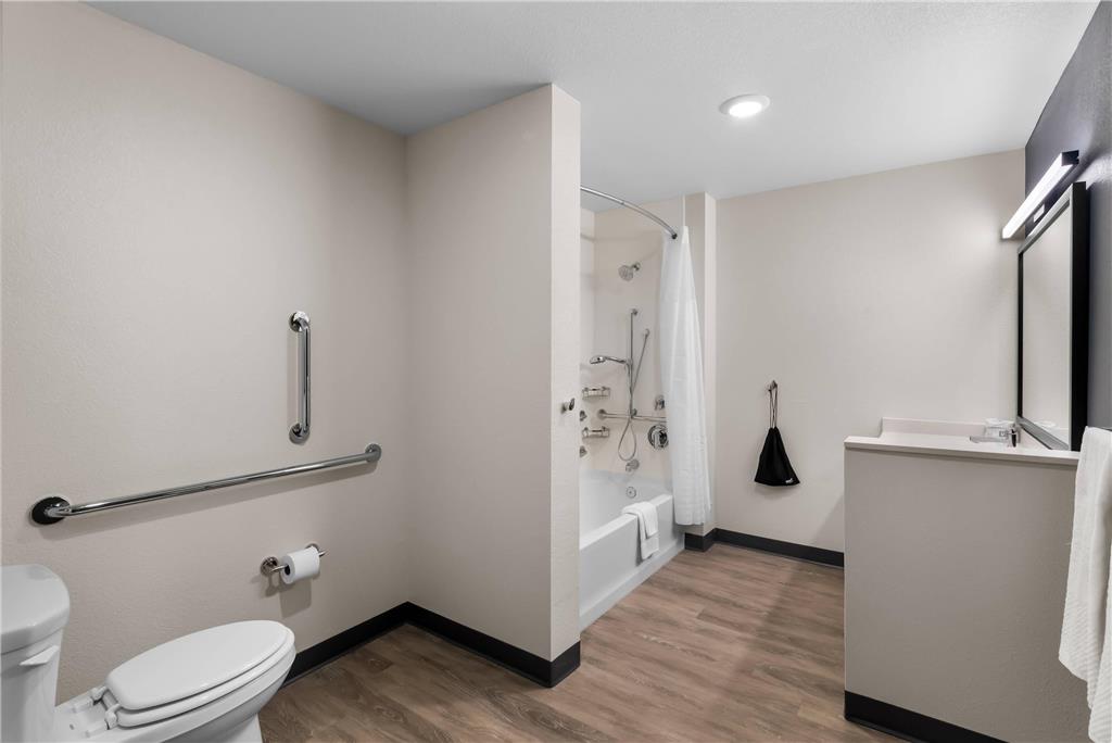 Everhome Suites Bastrop - photo 13