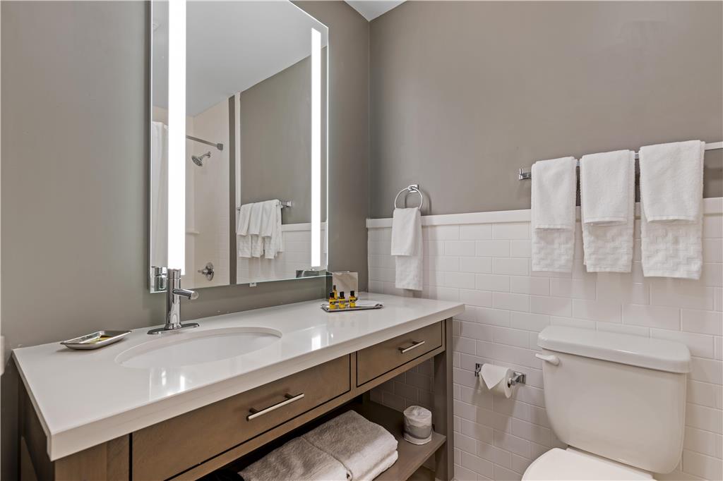 Best Western Plus Waterloo & Cedar Falls - photo 17