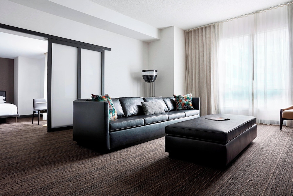 New York Marriott at the Brooklyn Bridge - photo 40