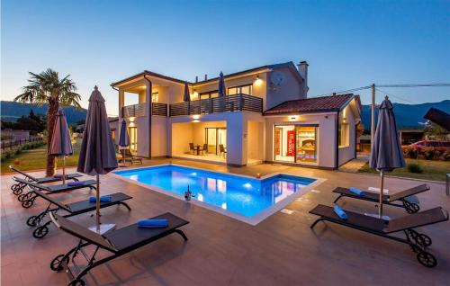 Awesome Home In Drazice With Wifi — 5-Star Luxury Hotel in Drazice, Croatia