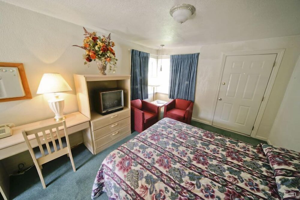 Rainbow Lodge and Inn - photo 13