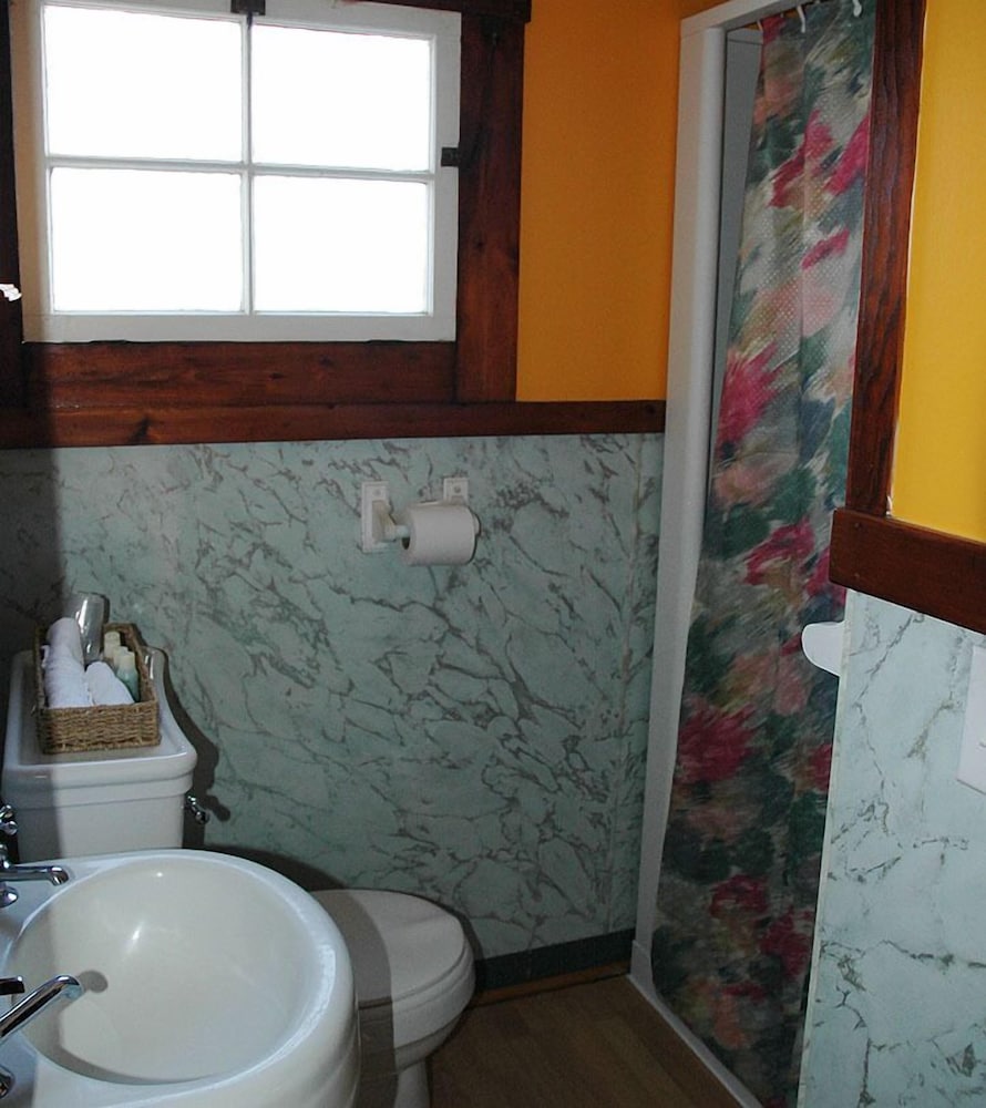 Channel Watefront Cottages - photo 83