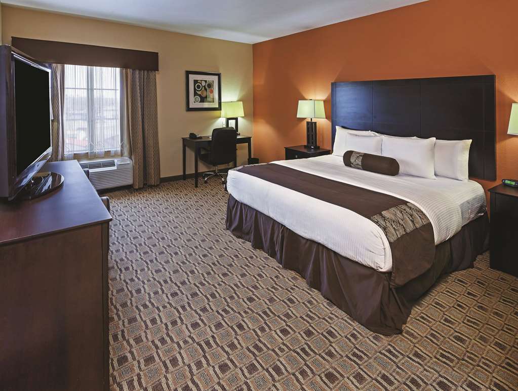 La Quinta Inn & Suites by Wyndham Searcy - photo 14
