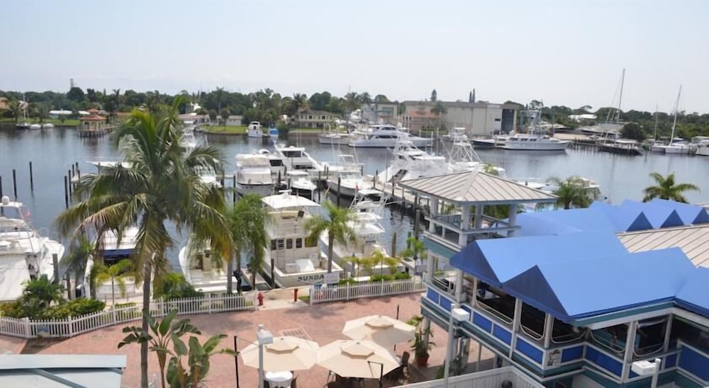 Pirate's Cove Resort & Marina - photo 30
