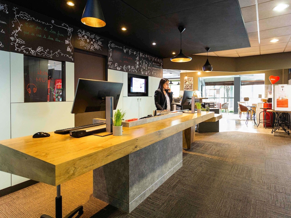 Ibis Bordeaux Pessac Route Des Vins — Pessac