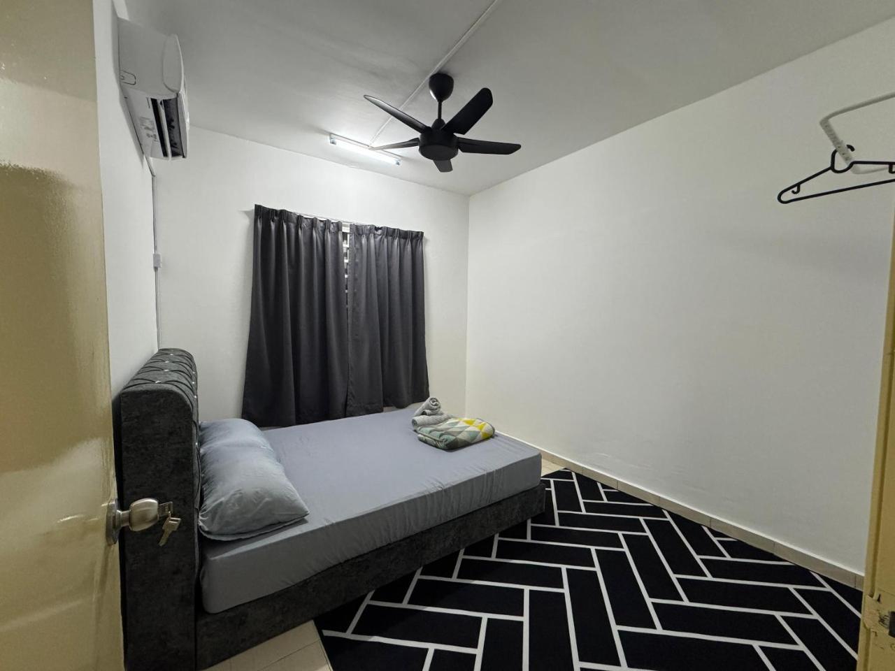 Sweet Homestay Tasik Biru Kundang — 4-Star Luxury Hotel in Rawang, Malaysia