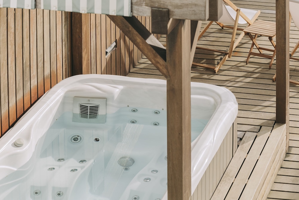 Coast View by Azores Villas — 4-Star Luxury Hotel in Ponta Delgada, Portugal