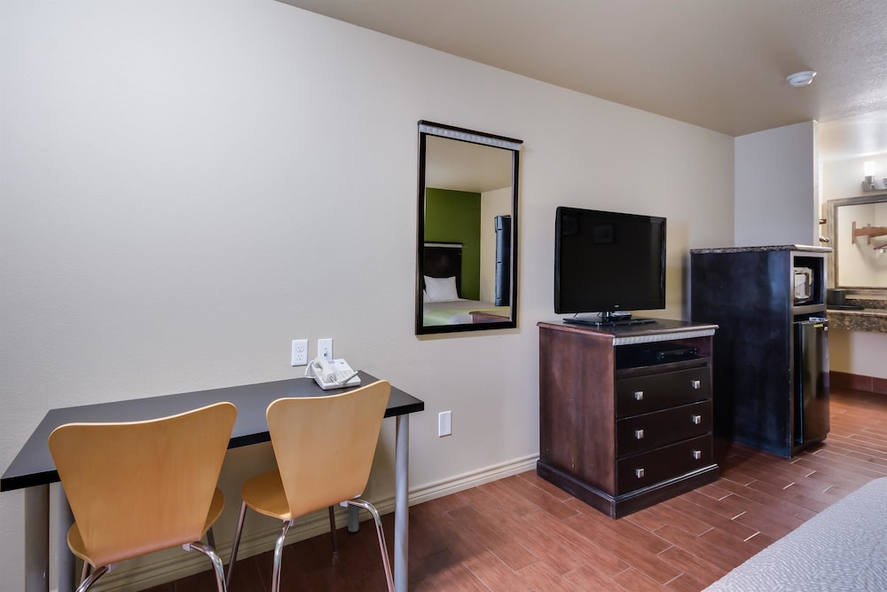 Eagle Ford Inn - photo 11