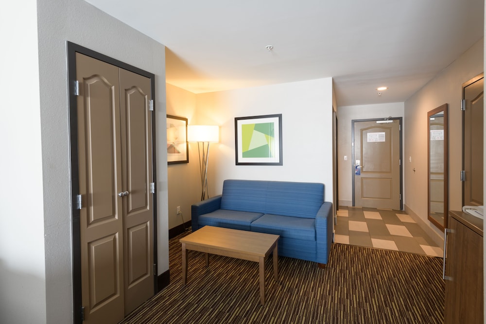 Holiday Inn Express & Suites Jamestown by IHG - photo 10