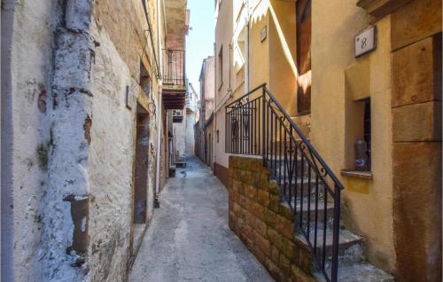 Cozy Apartment In Tusa With Kitchen — Tusa — photo 5