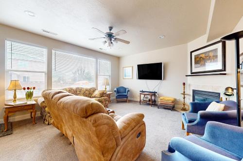 Mtn View Cedar City Home Dogs Welcome — 4-Star Luxury Hotel in Cedar City, United States