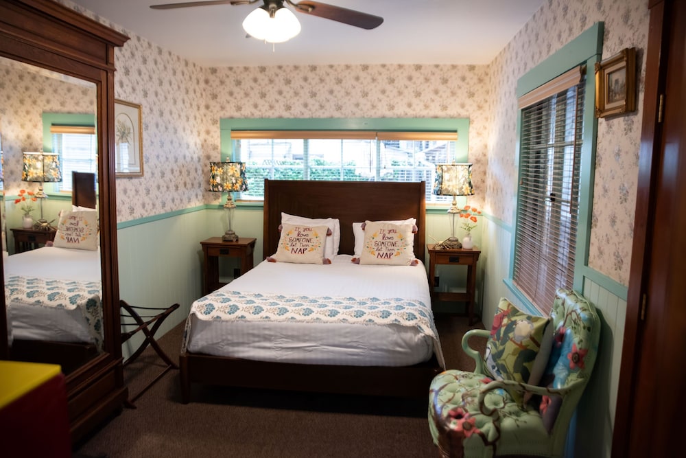 Miranda Gardens Resort - photo 104