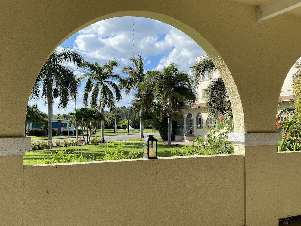Crystal Bay Historic Hotel - photo 90
